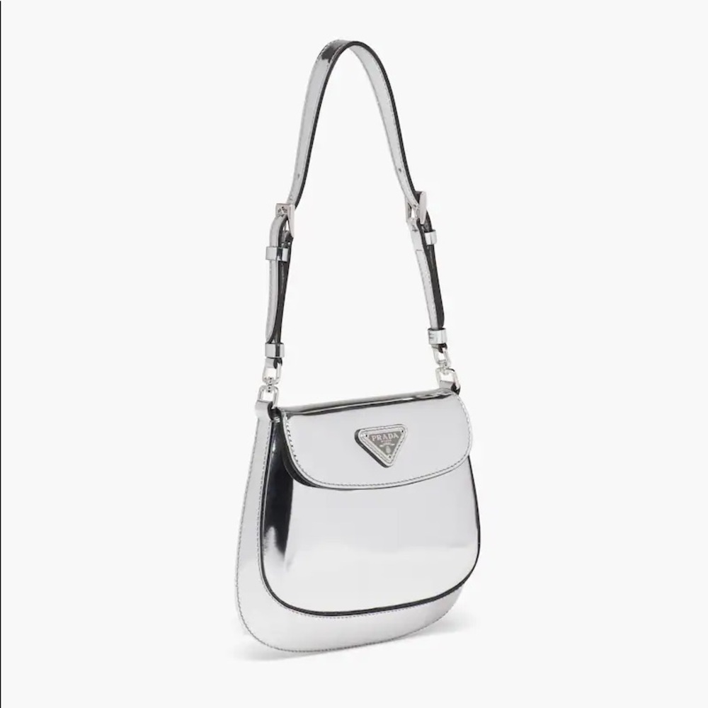 Isoooooooooo please let me know if you have this bag